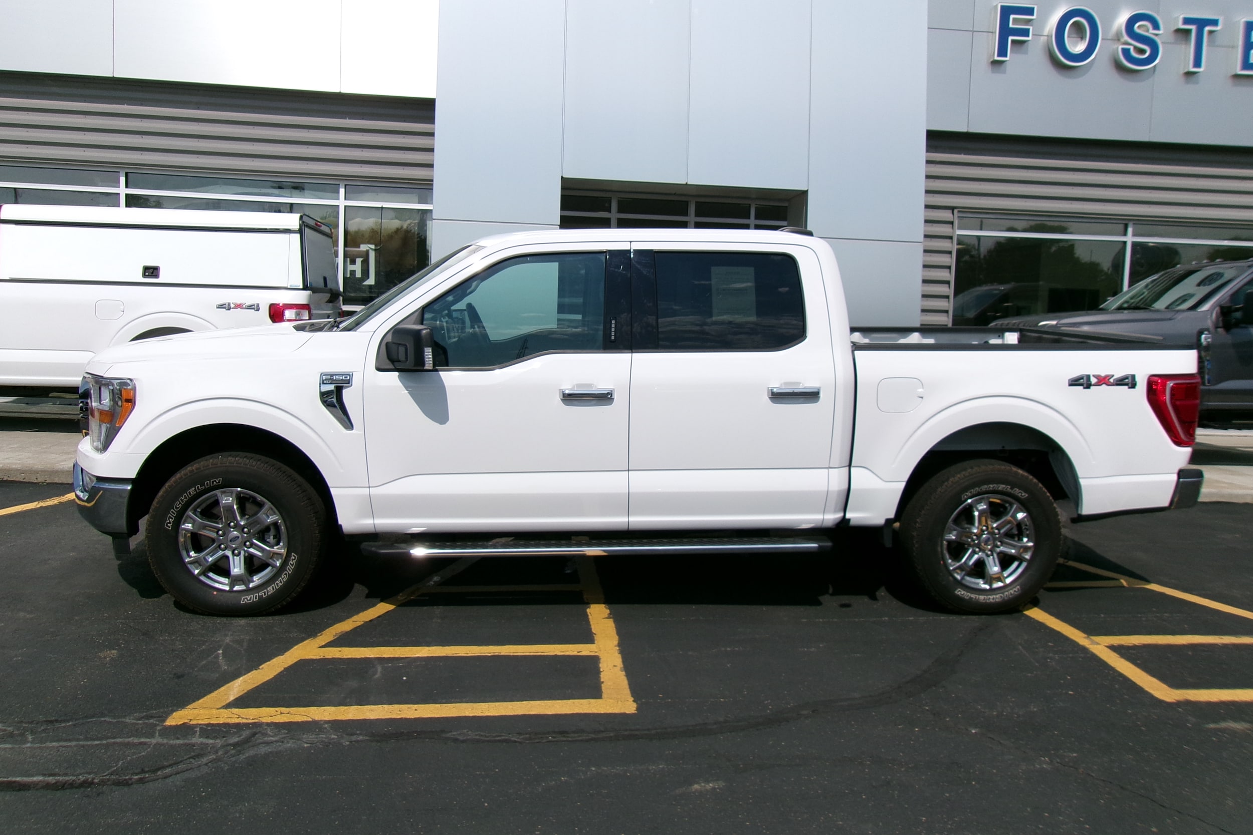 Used 2021 Ford F-150 XLT with VIN 1FTEW1EP3MKD46540 for sale in Holton, KS