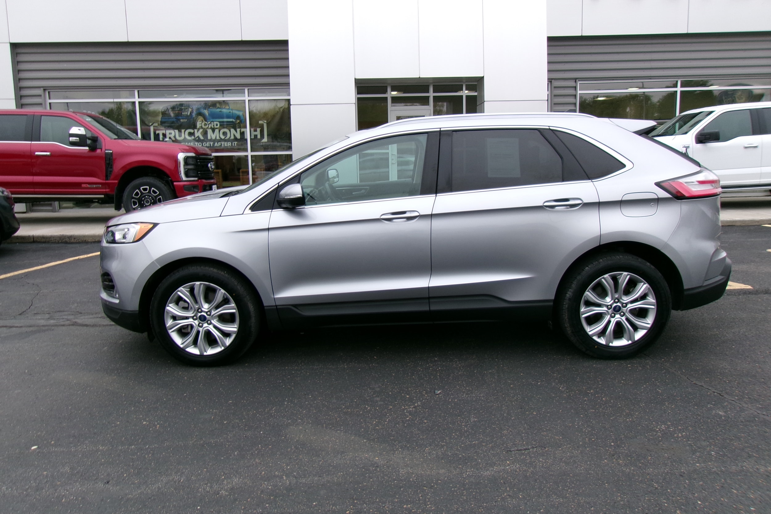 Used 2021 Ford Edge Titanium with VIN 2FMPK4K92MBA44402 for sale in Kansas City
