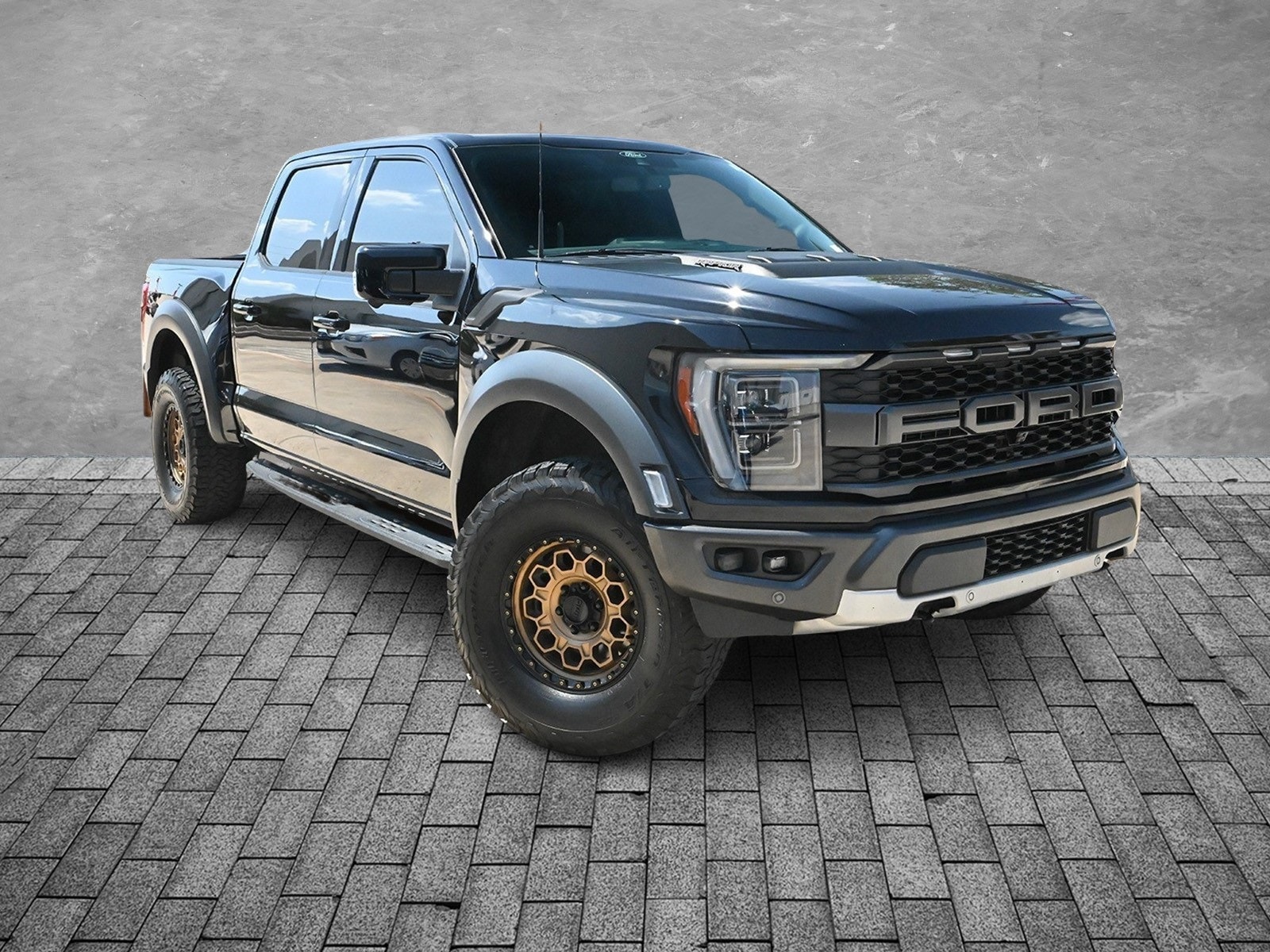 Used 2022 Ford F-150 Raptor with VIN 1FTFW1RG8NFC05875 for sale in Houston, TX