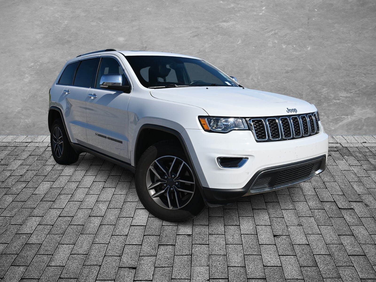 Used 2022 Jeep Grand Cherokee WK Limited with VIN 1C4RJFBG4NC111156 for sale in Houston, TX