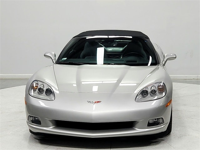 Used 2005 Chevrolet Corvette Base with VIN 1G1YY34U855123753 for sale in Savannah, TN