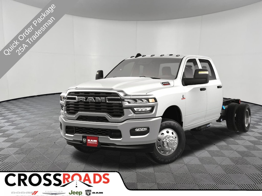 New 2025 Ram 3500 Chassis Cab 3500 TRADESMAN CREW CAB CHASSIS 4X2 60' CA Pickup