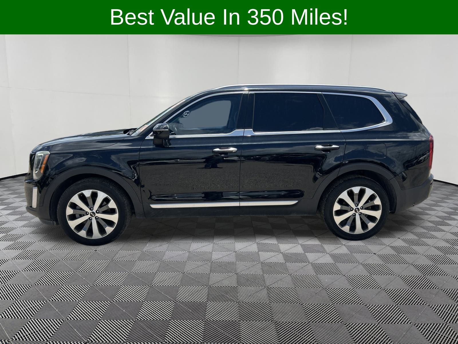 Used 2020 Kia Telluride S with VIN 5XYP64HC6LG023106 for sale in Liberty, TX