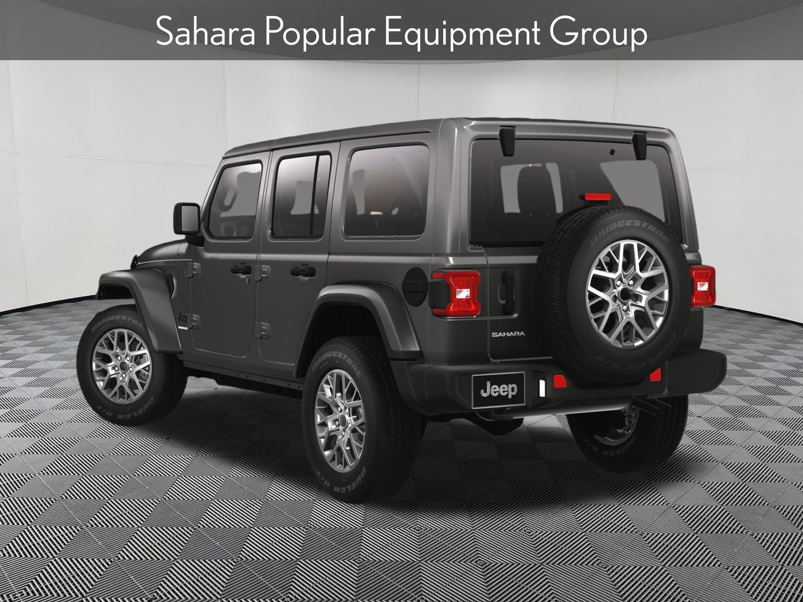 2025 Jeep Wrangler Sahara photo 4