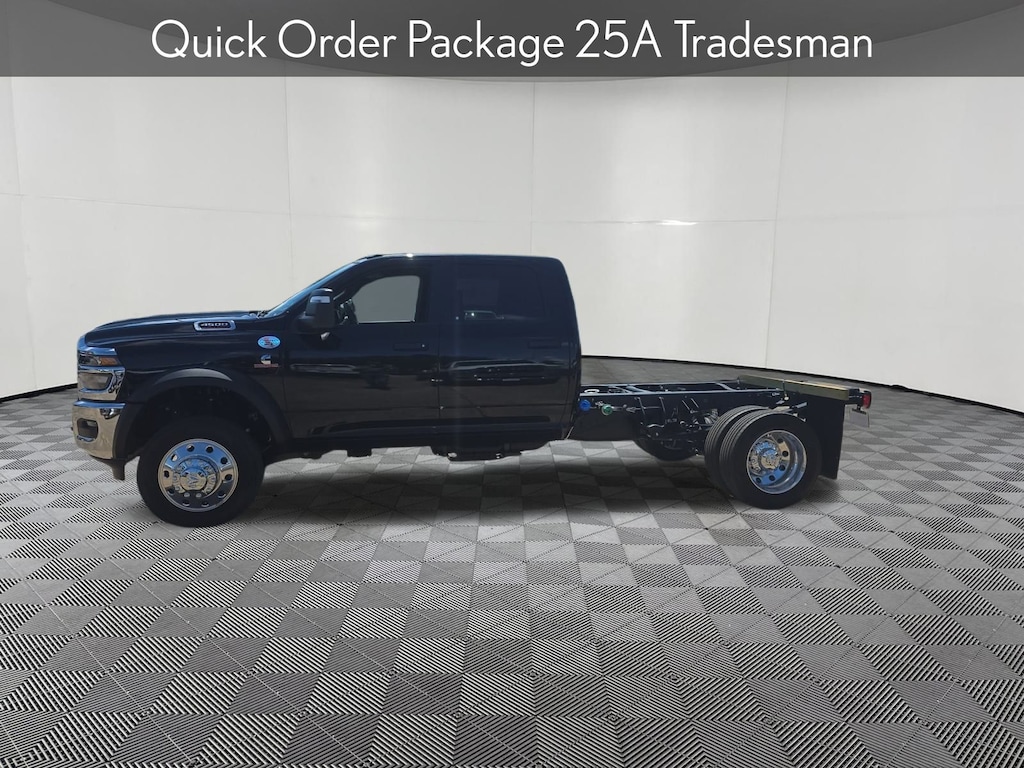 New 2025 Ram 4500 Chassis Cab 4500 TRADESMAN CHASSIS CREW CAB 4X2 60' CA Pickup