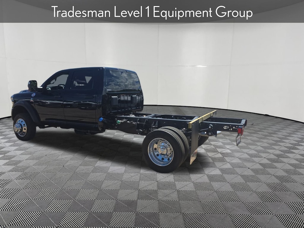 New 2025 Ram 4500 Chassis Cab 4500 TRADESMAN CHASSIS CREW CAB 4X2 60' CA Pickup
