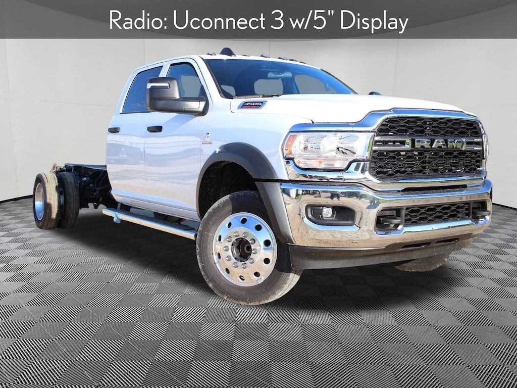 New 2024 Ram 4500 Chassis Cab 4500 TRADESMAN CHASSIS CREW CAB 4X2 84' CA Pickup