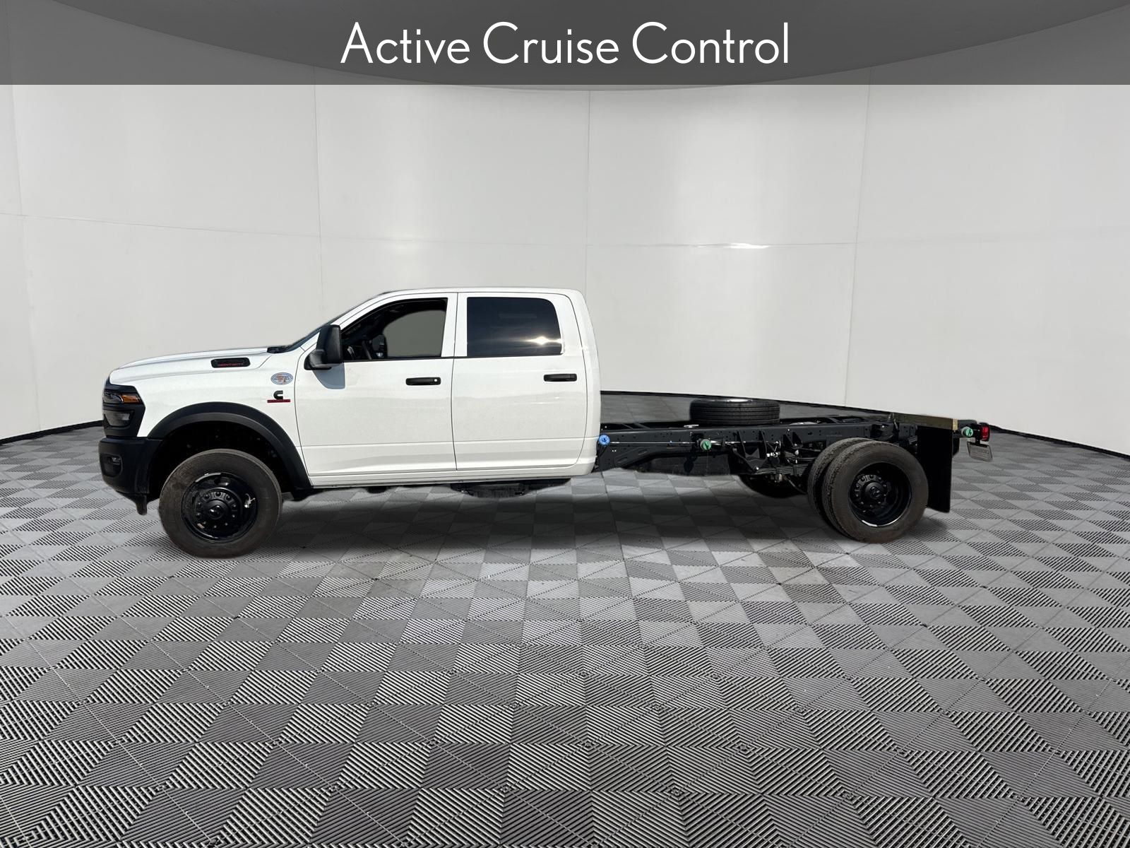 2026 Ram 5500 Tradesman photo 2