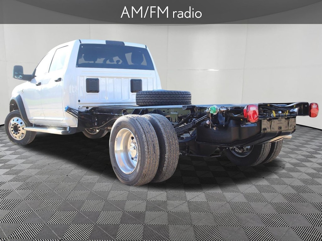 New 2024 Ram 4500 Chassis Cab 4500 TRADESMAN CHASSIS CREW CAB 4X2 84' CA Pickup