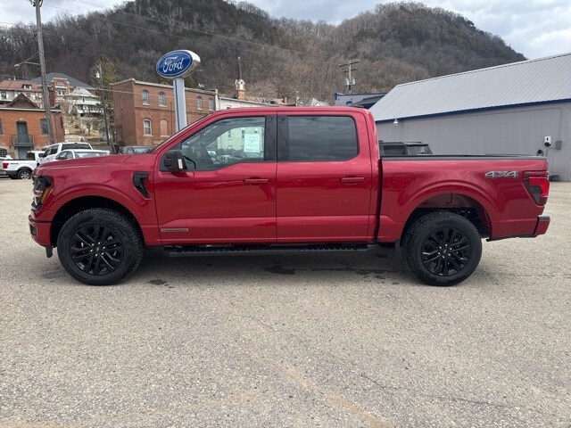 2025 Ford F-150 XLT photo 2