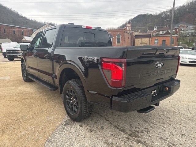 2025 Ford F-150 XLT photo 3