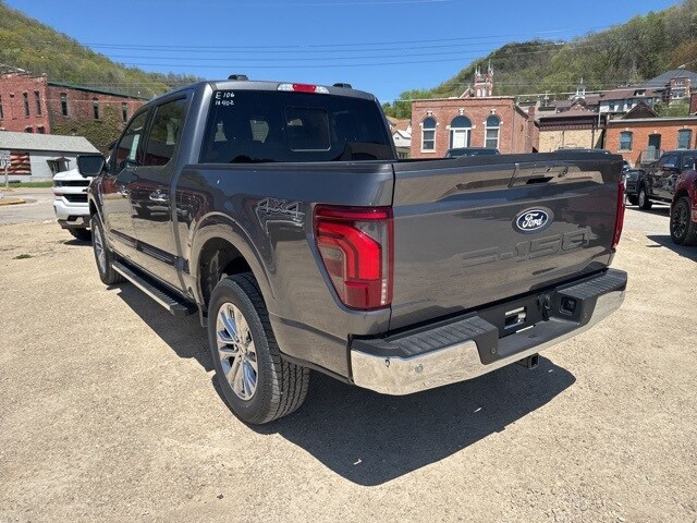 2025 Ford F-150 Lariat photo 3