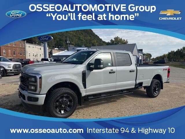 2026 Ford F-350 Super Duty XL's photo