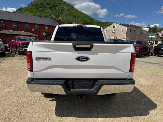 2017 Ford F-150 XLT photo 4