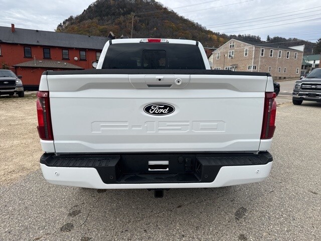 2025 Ford F-150 XLT photo 3