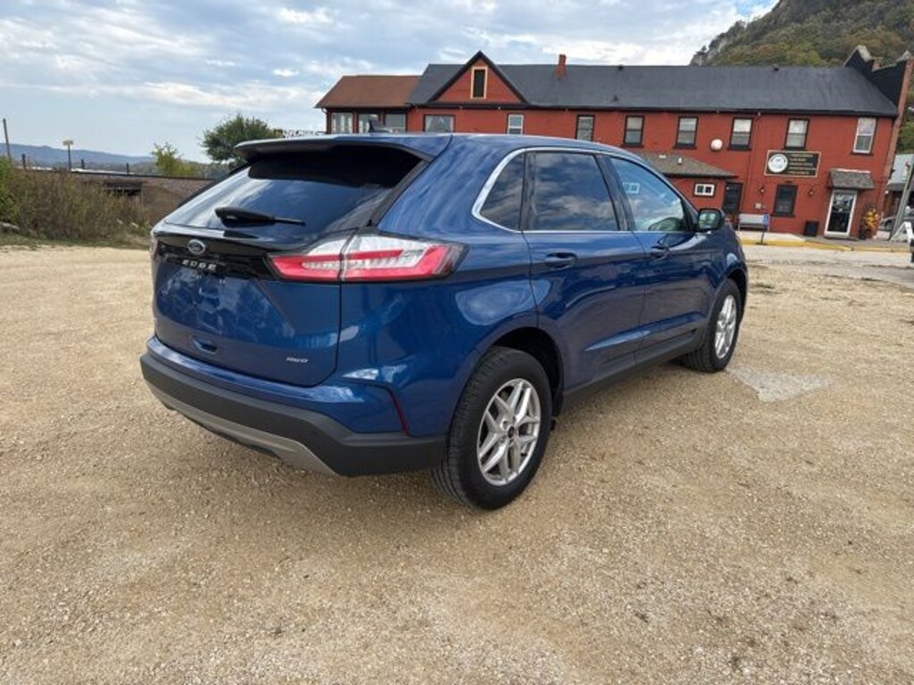 Used 2024 Ford Edge SEL SUV