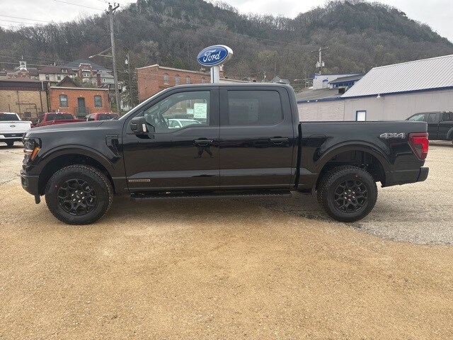 2025 Ford F-150 XLT photo 2