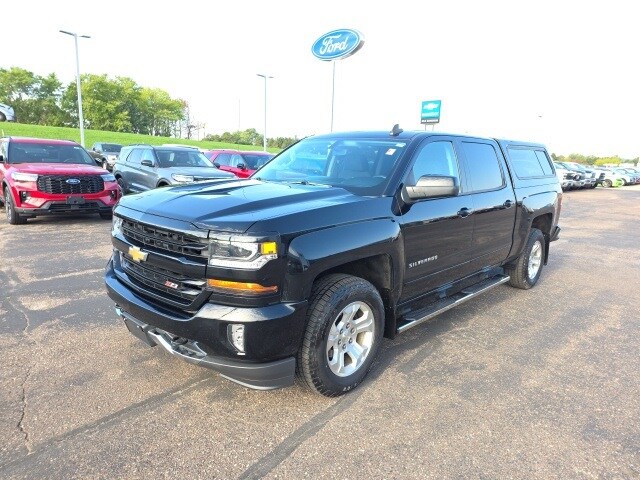 2017 Chevrolet Silverado 1500 photo 3
