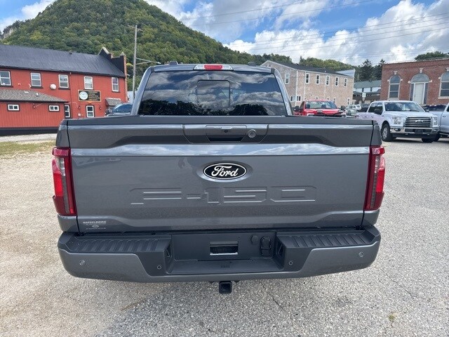 2025 Ford F-150 XLT photo 4
