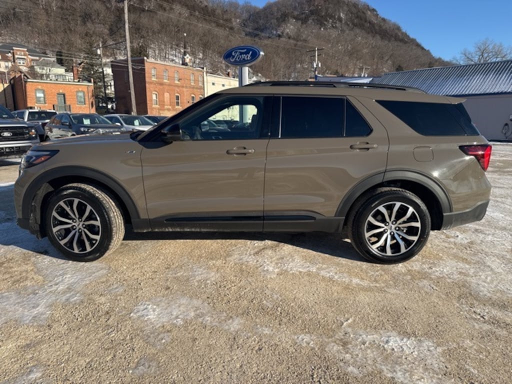 New 2026 Ford Explorer ST-Line SUV