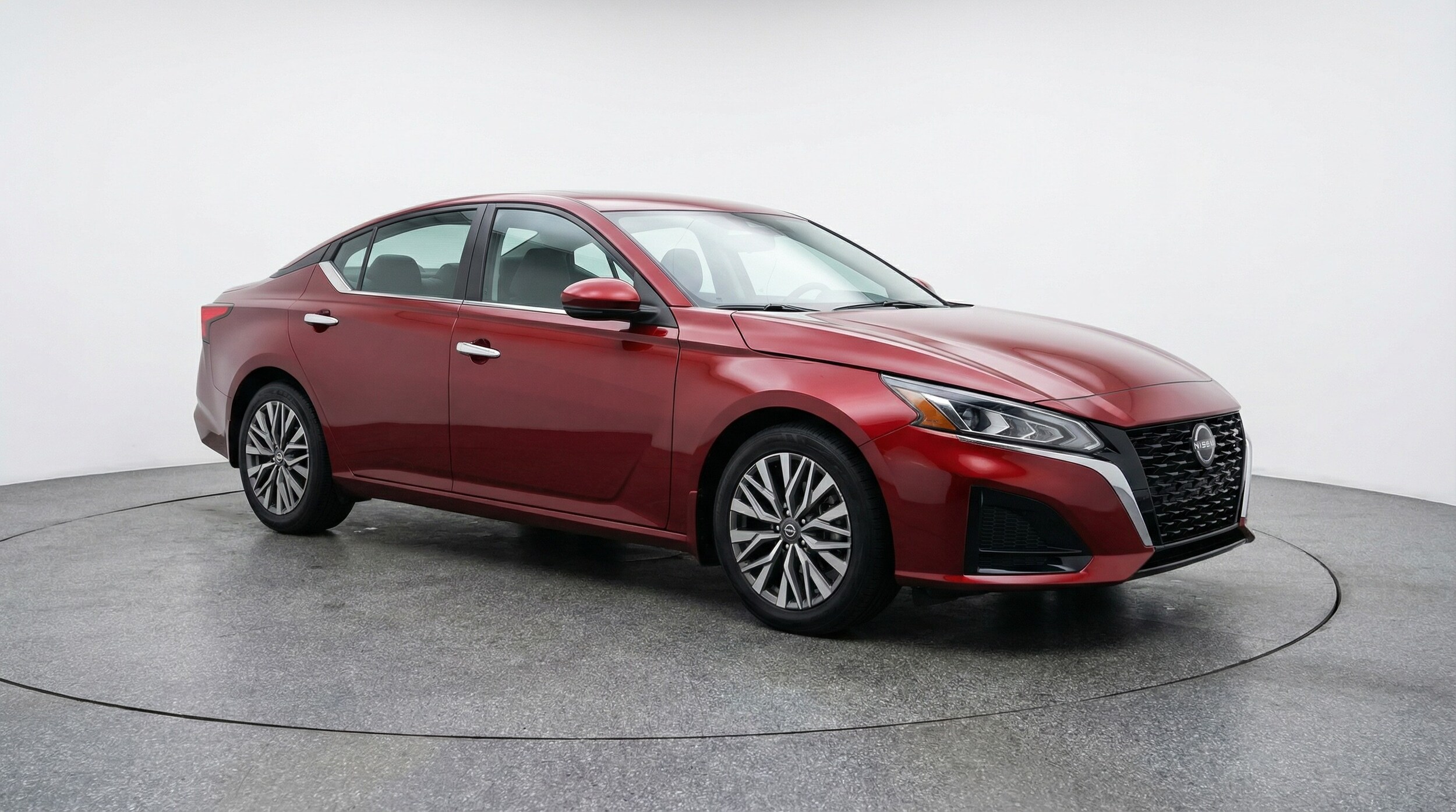 Thumbnail: 2025 Nissan Altima - 1