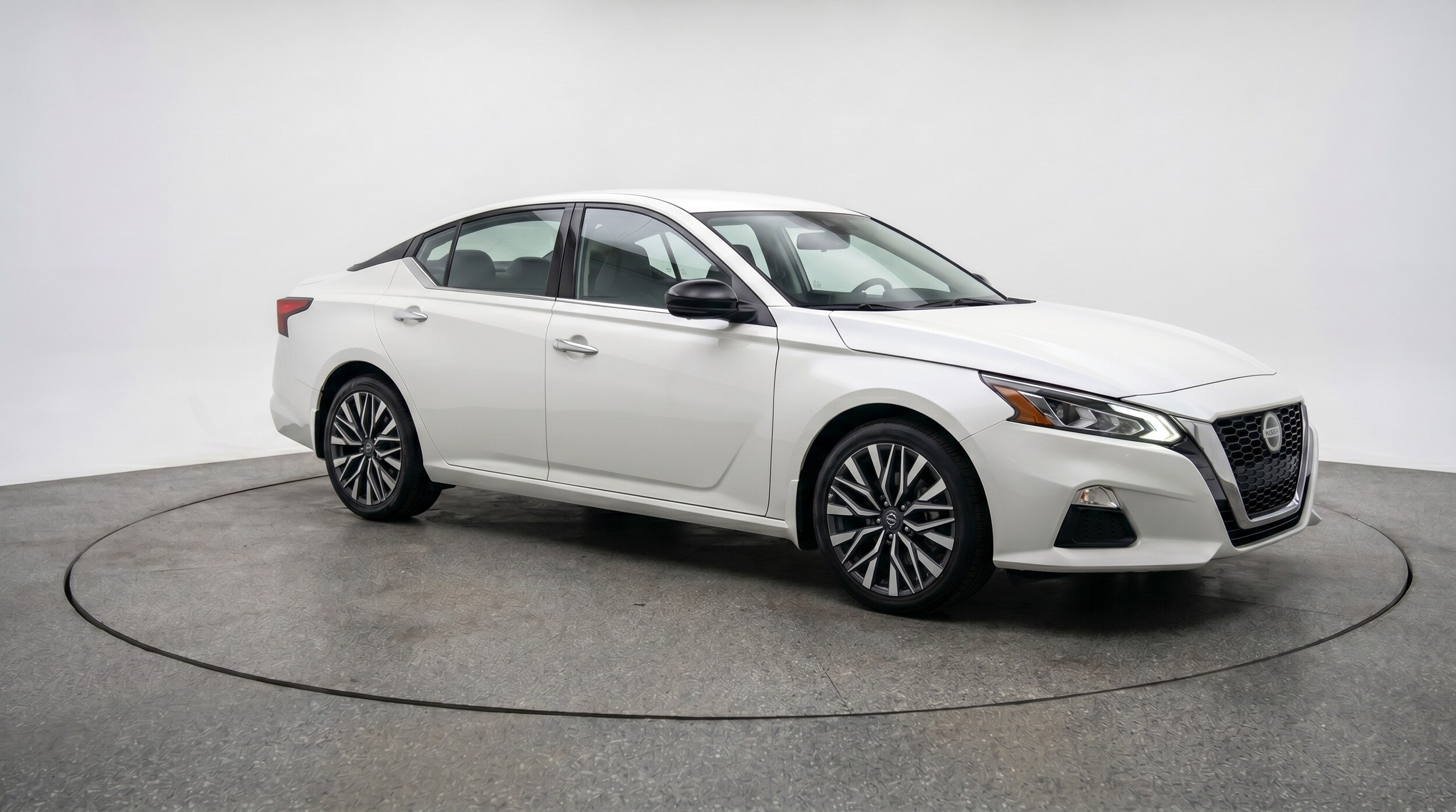 Thumbnail: 2025 Nissan Altima - 1