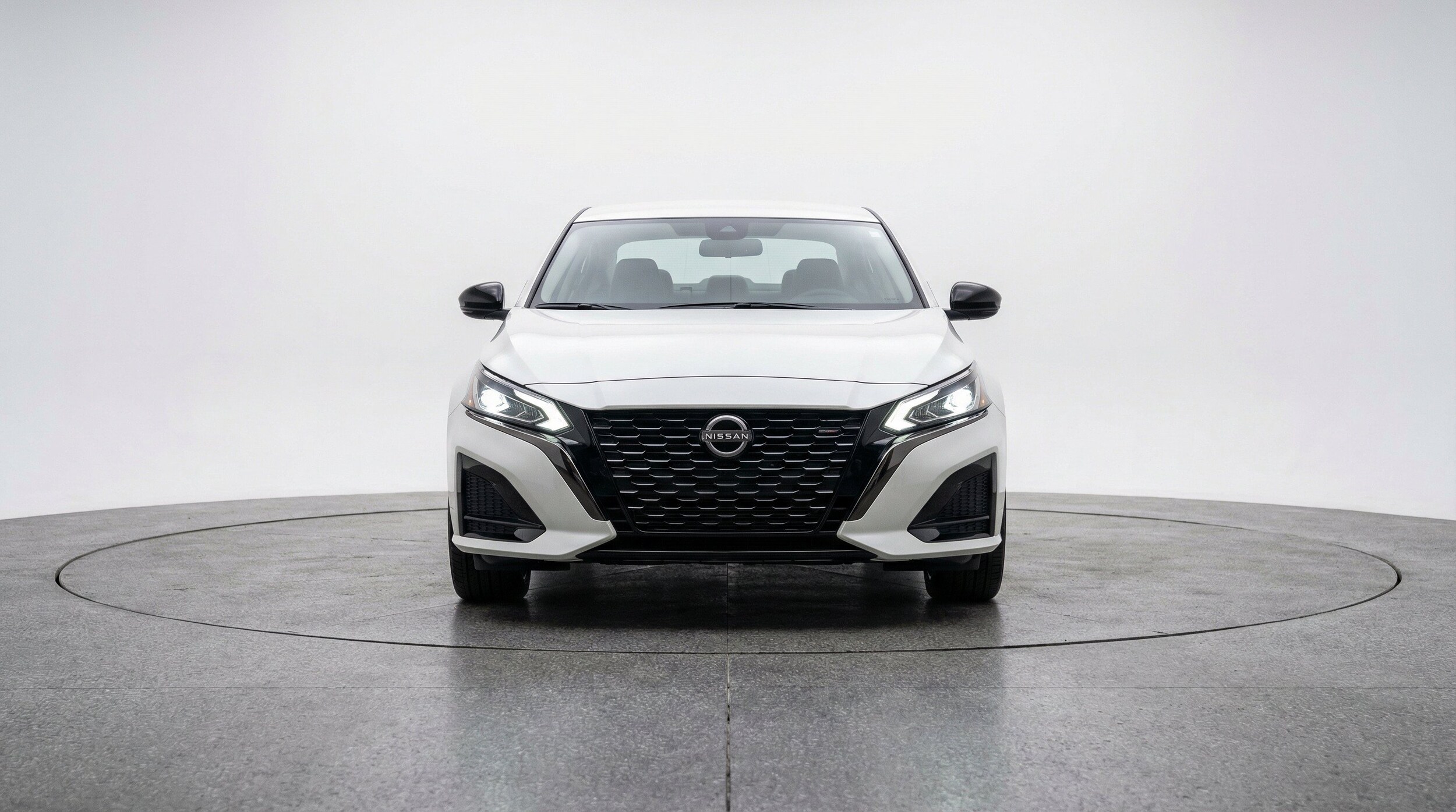 Thumbnail: 2025 Nissan Altima - 2