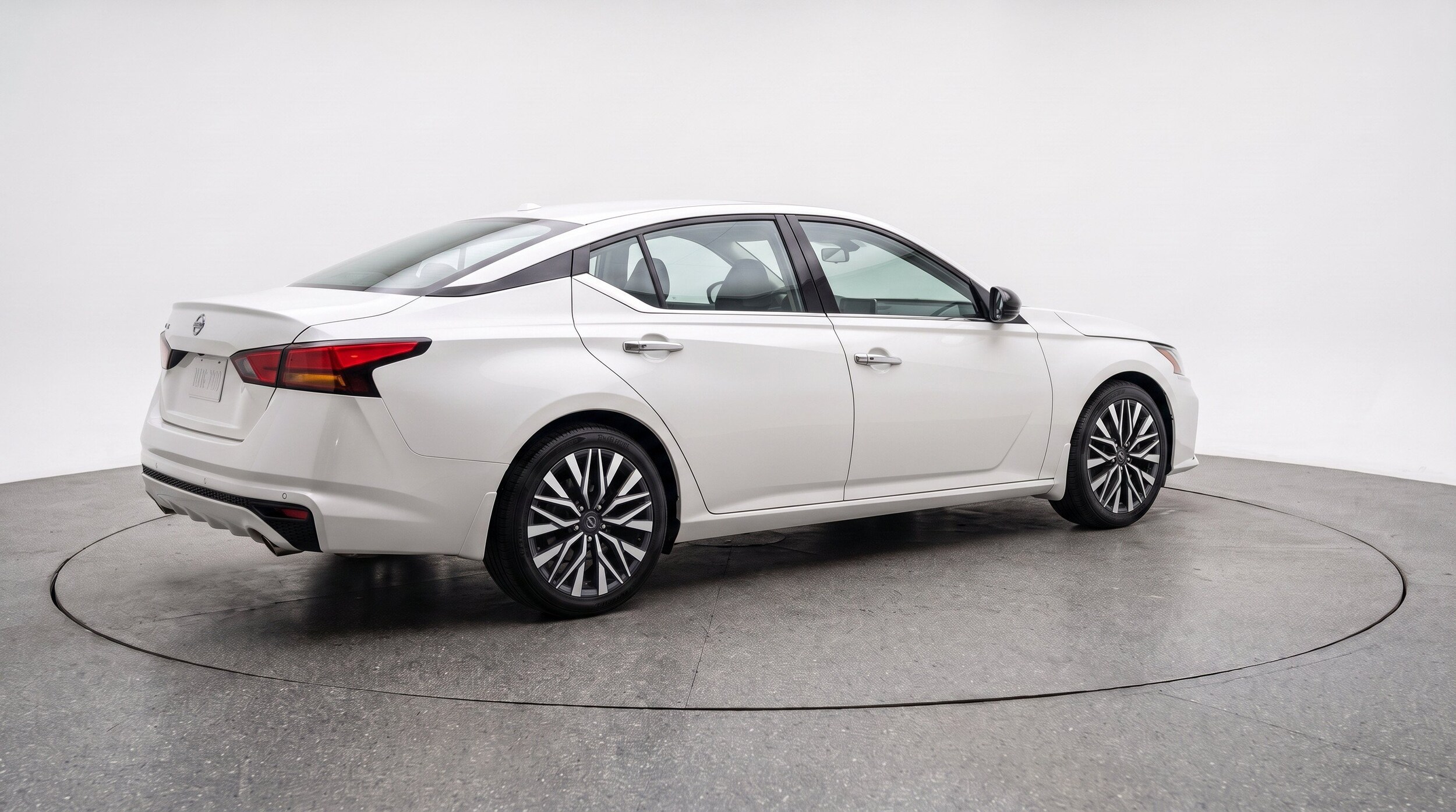 Thumbnail: 2025 Nissan Altima - 9