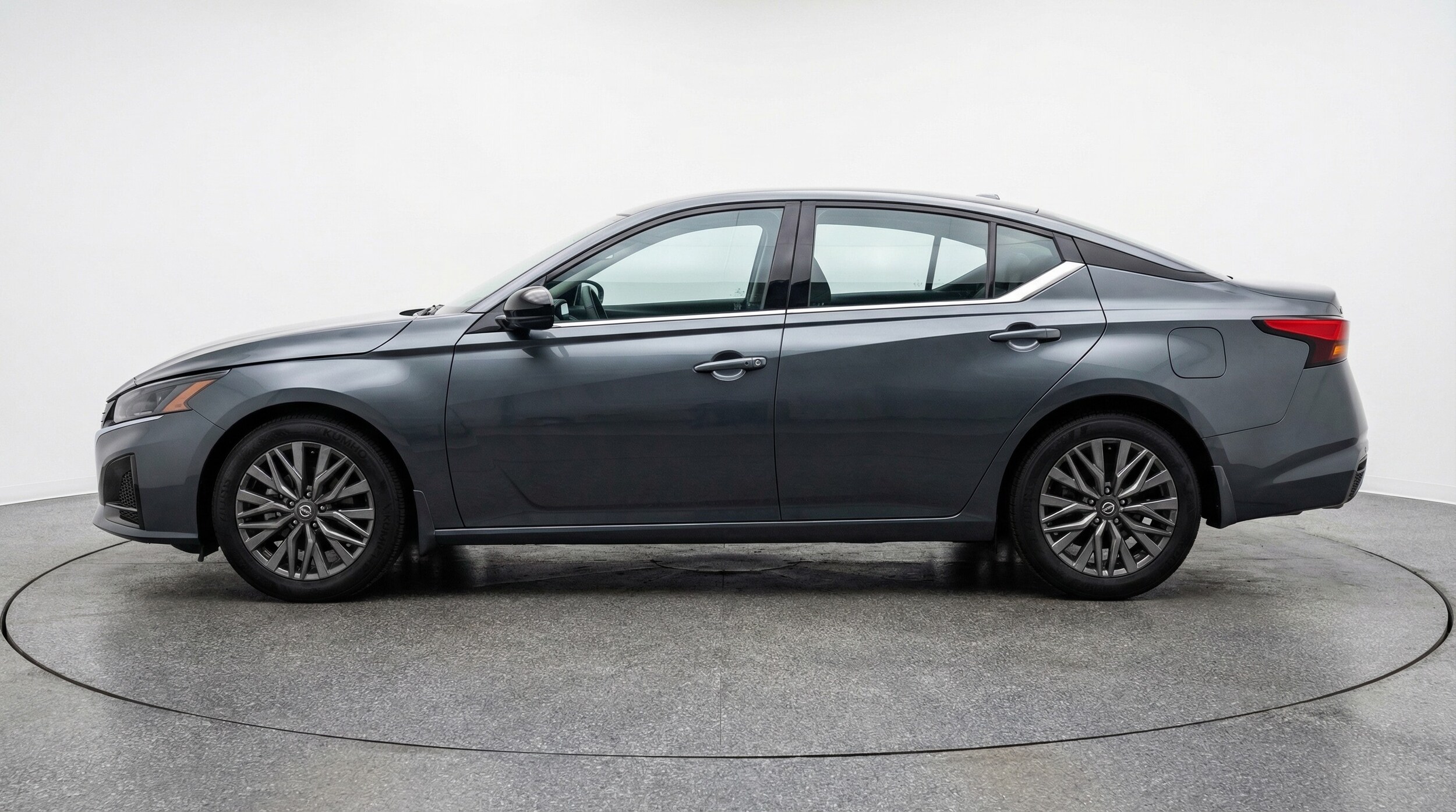 Thumbnail: 2025 Nissan Altima - 4