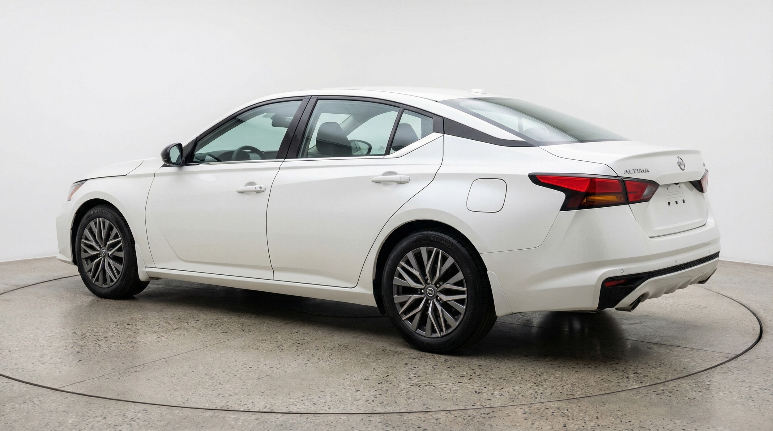 Thumbnail: 2025 Nissan Altima - 5