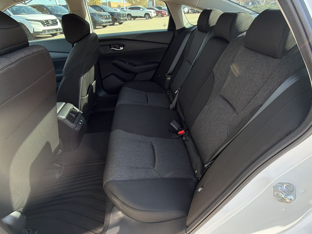2025 Honda Accord LX - Photo 12