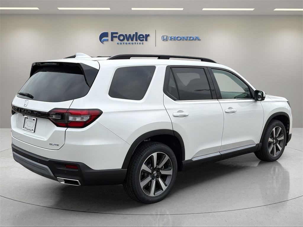 2025 Honda Pilot Elite's photo