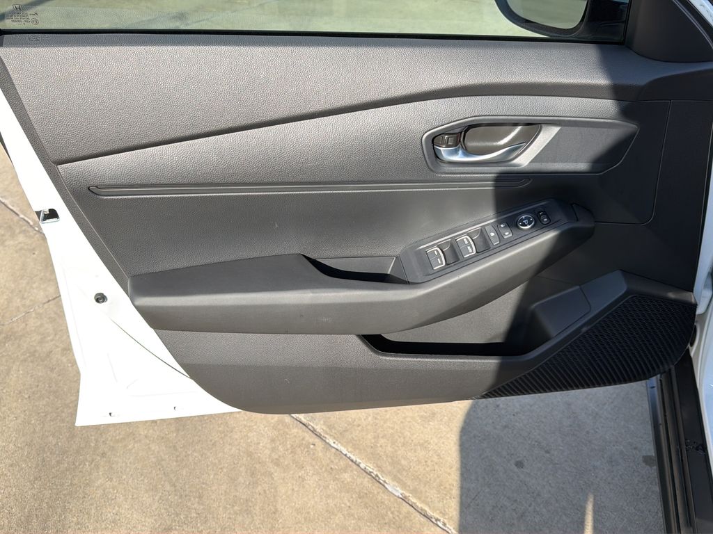 2025 Honda Accord LX - Photo 14