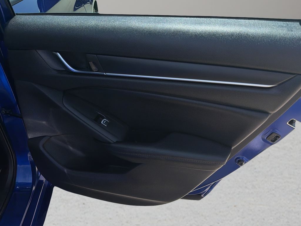 2022 Honda Accord Sport SE - Photo 11