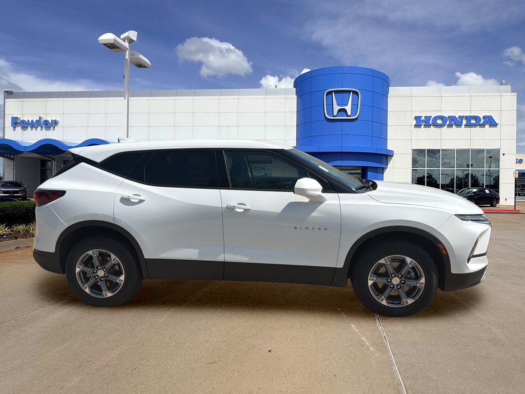 Used 2025 Chevrolet Blazer LT w/2LT SUV