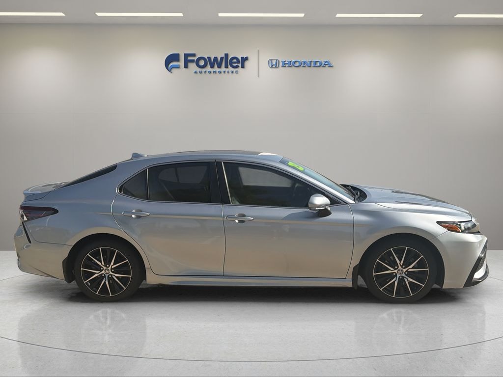 Used 2023 Toyota Camry Hybrid SE Sedan