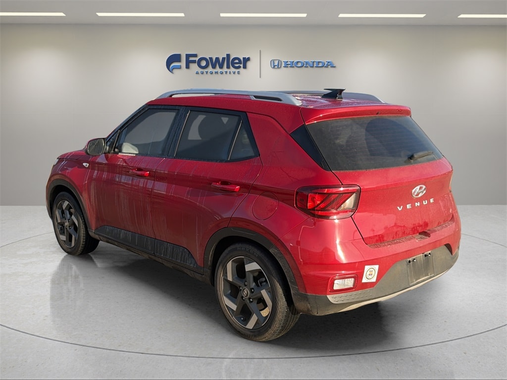 Used 2022 Hyundai Venue SEL SUV