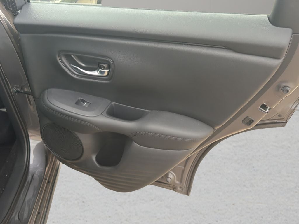 2025 Honda HR-V LX - Photo 11