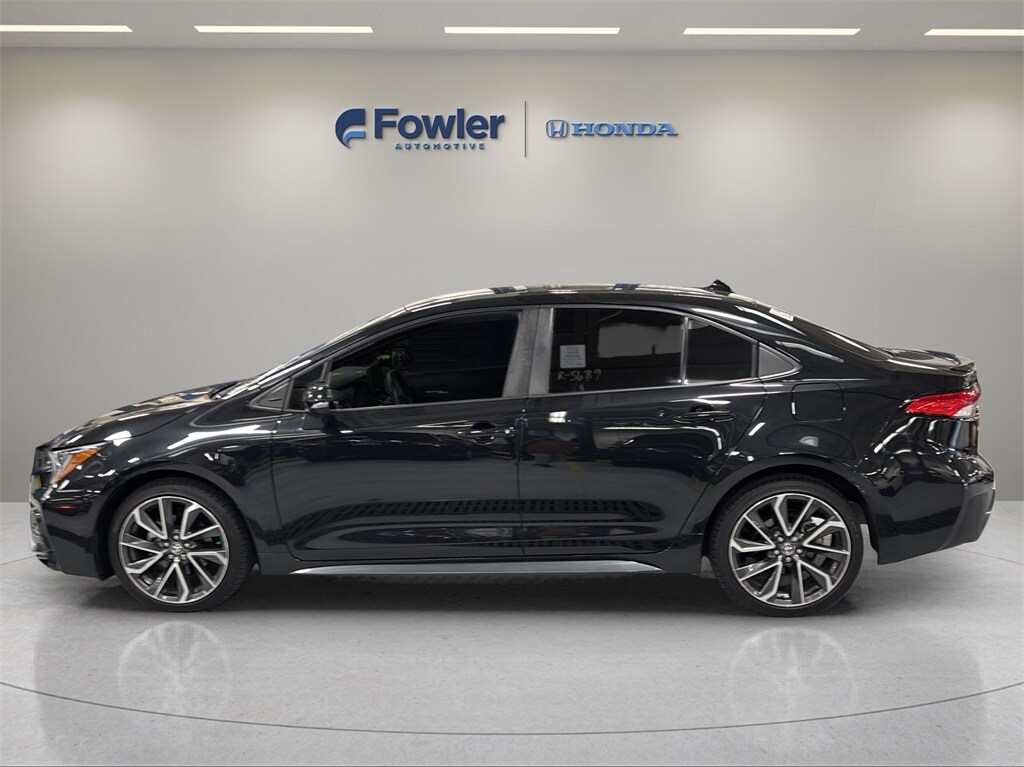 2022 Toyota Corolla SE photo 3