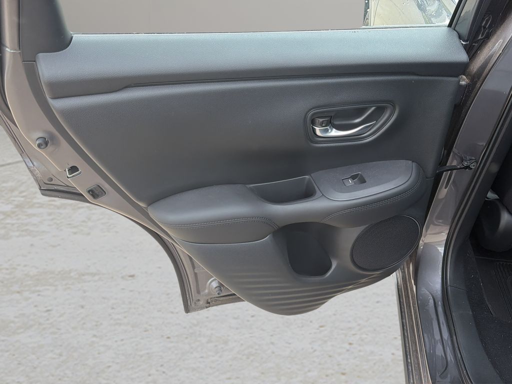 2025 Honda HR-V LX - Photo 14