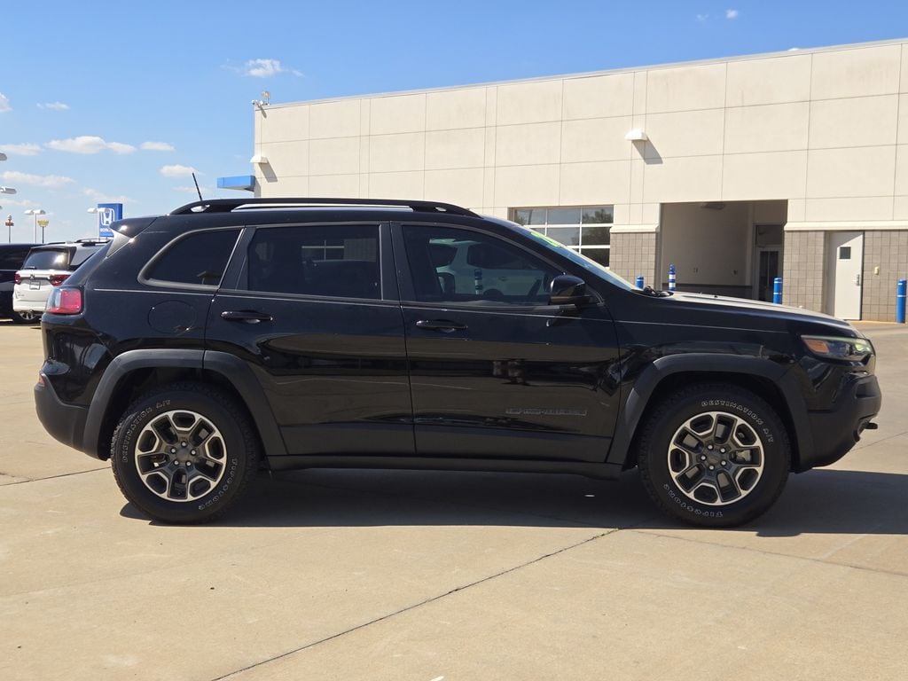 Used 2020 Jeep Cherokee Latitude SUV