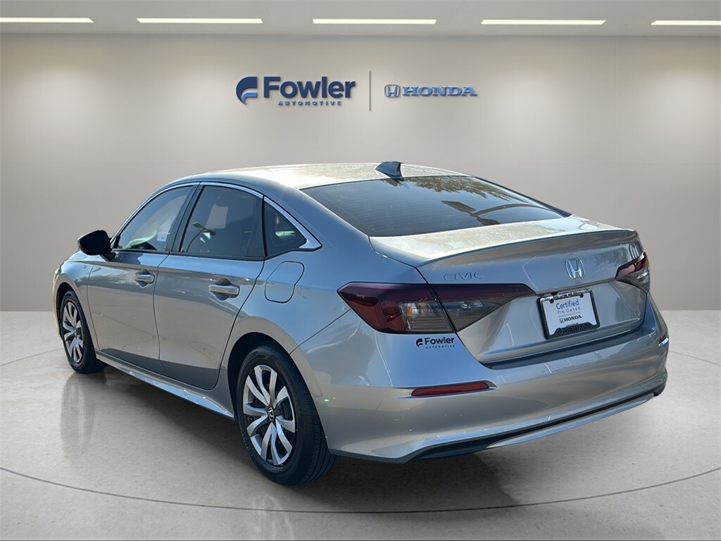2025 Honda Civic LX photo 4