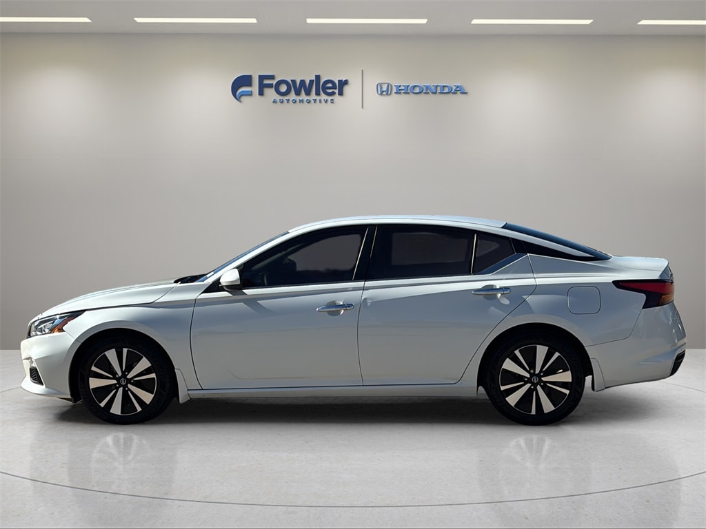 Used 2022 Nissan Altima 2.5 SV Sedan