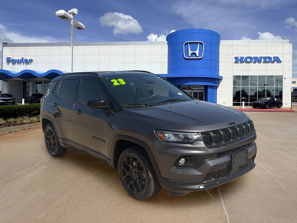 Used 2023 Jeep Compass Latitude SUV