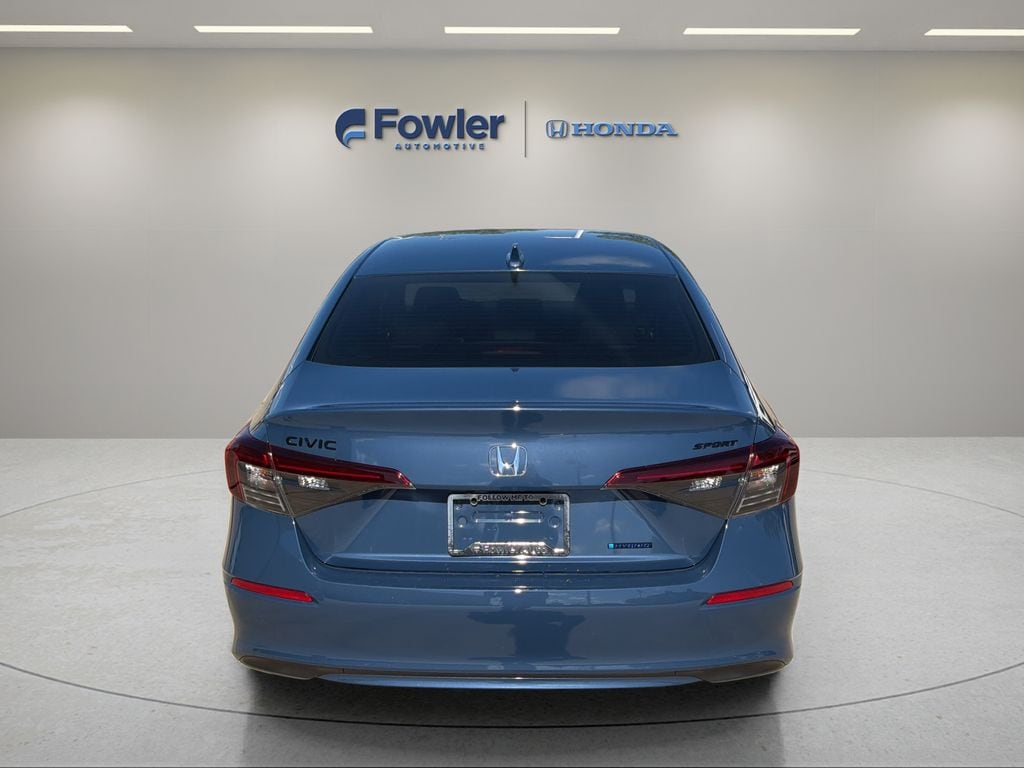 View vehicle photo 5