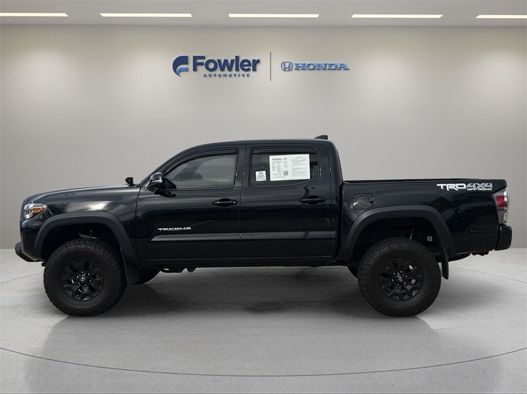 2021 Toyota Tacoma TRD Off-Road V6 photo 3