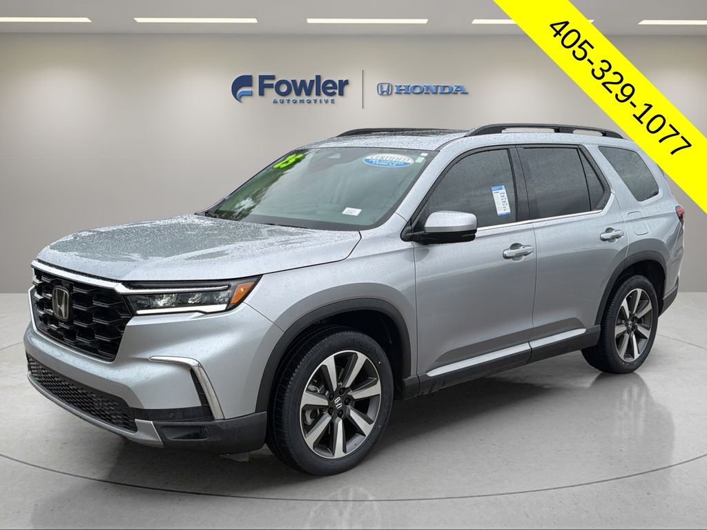 2025 Honda Pilot Touring 2WD's photo