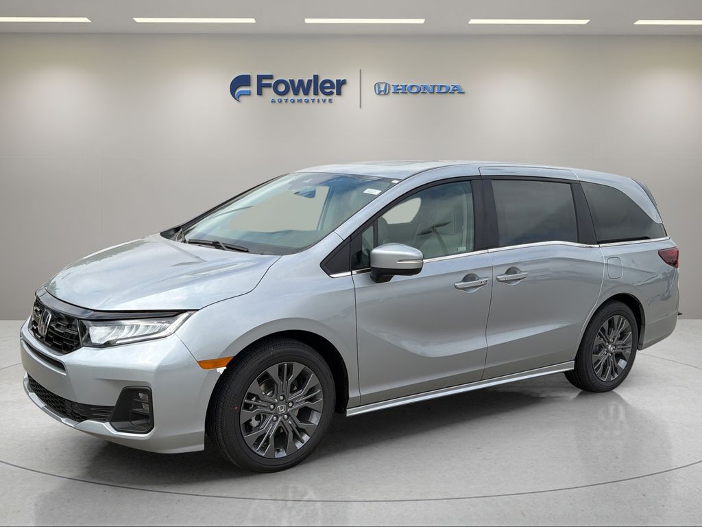 2026 Honda Odyssey Touring's photo
