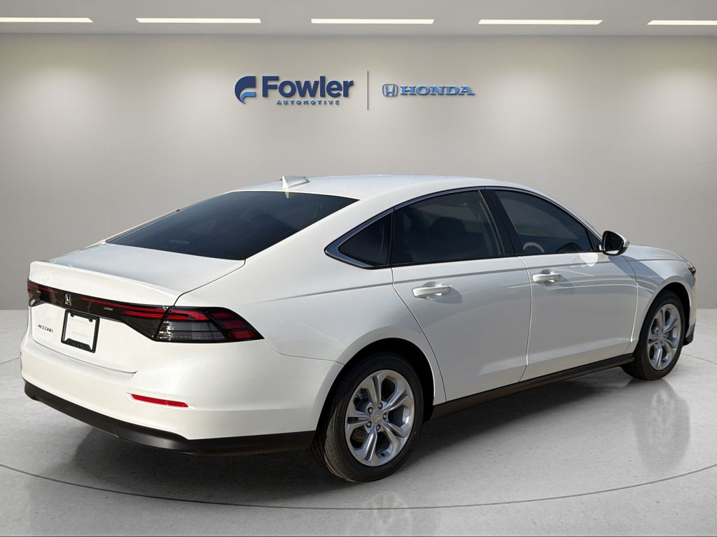 2025 Honda Accord LX - Photo 6