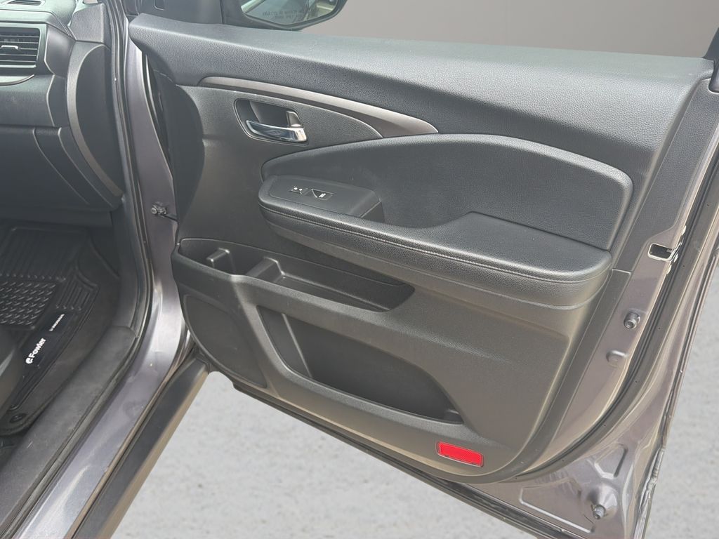 2022 Honda Pilot EX-L - Photo 25